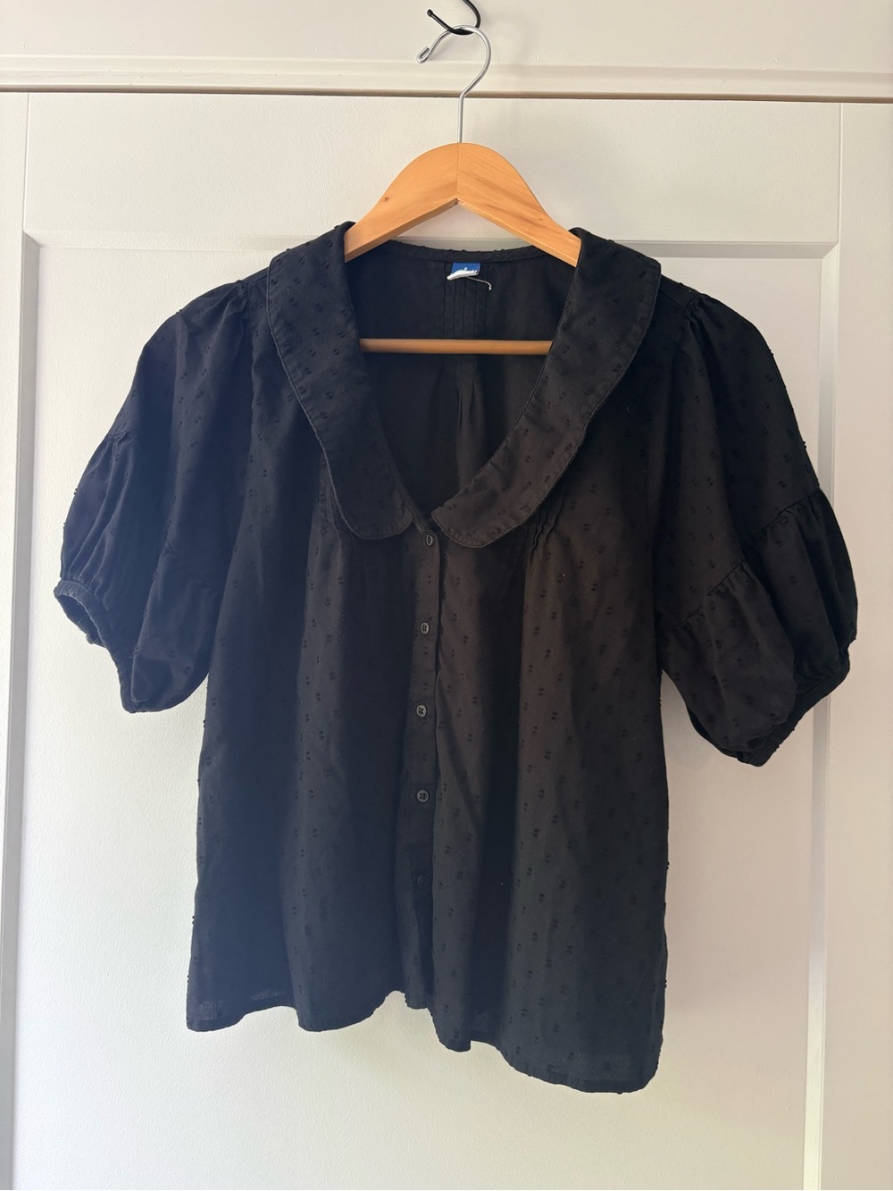 Old Navy Black Puff Sleeve Button-Up Top with Peter Pan Collar